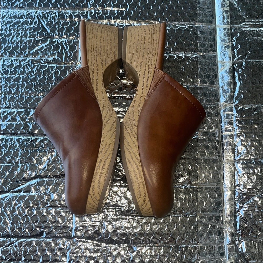 Universal Thread Brown Leather Clogs - image 4